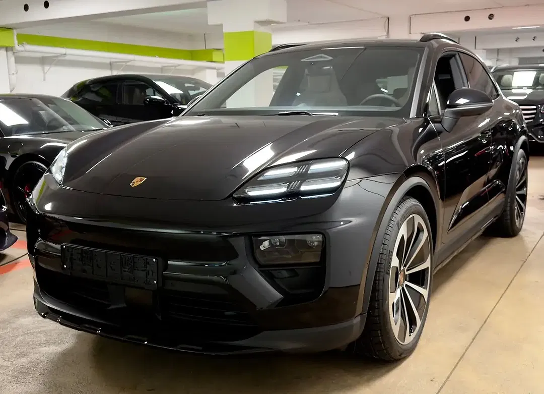 Porsche Macan - Thumbnail 4