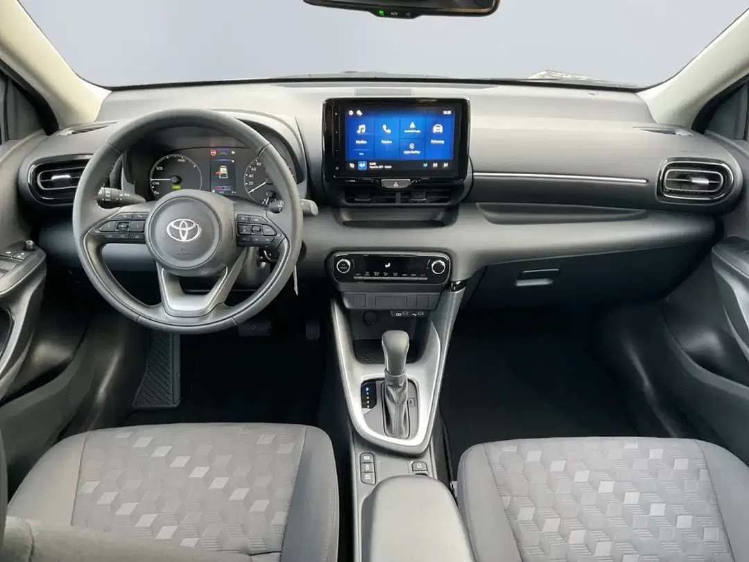 Toyota Yaris - Thumbnail 8