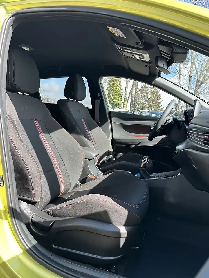 Hyundai i20 - Thumbnail 6
