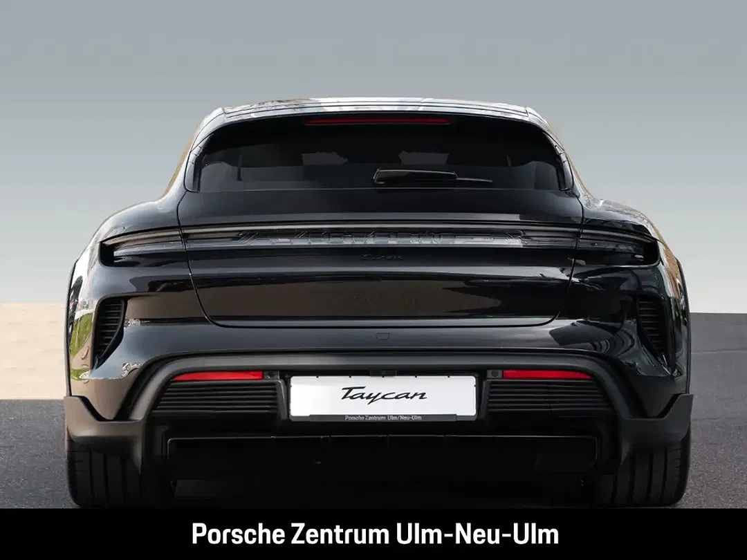 Porsche Taycan - Thumbnail 10