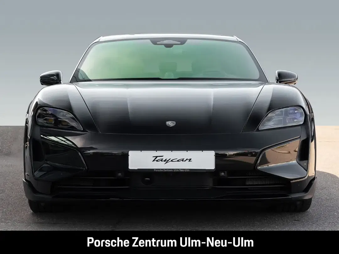 Porsche Taycan - Thumbnail 9