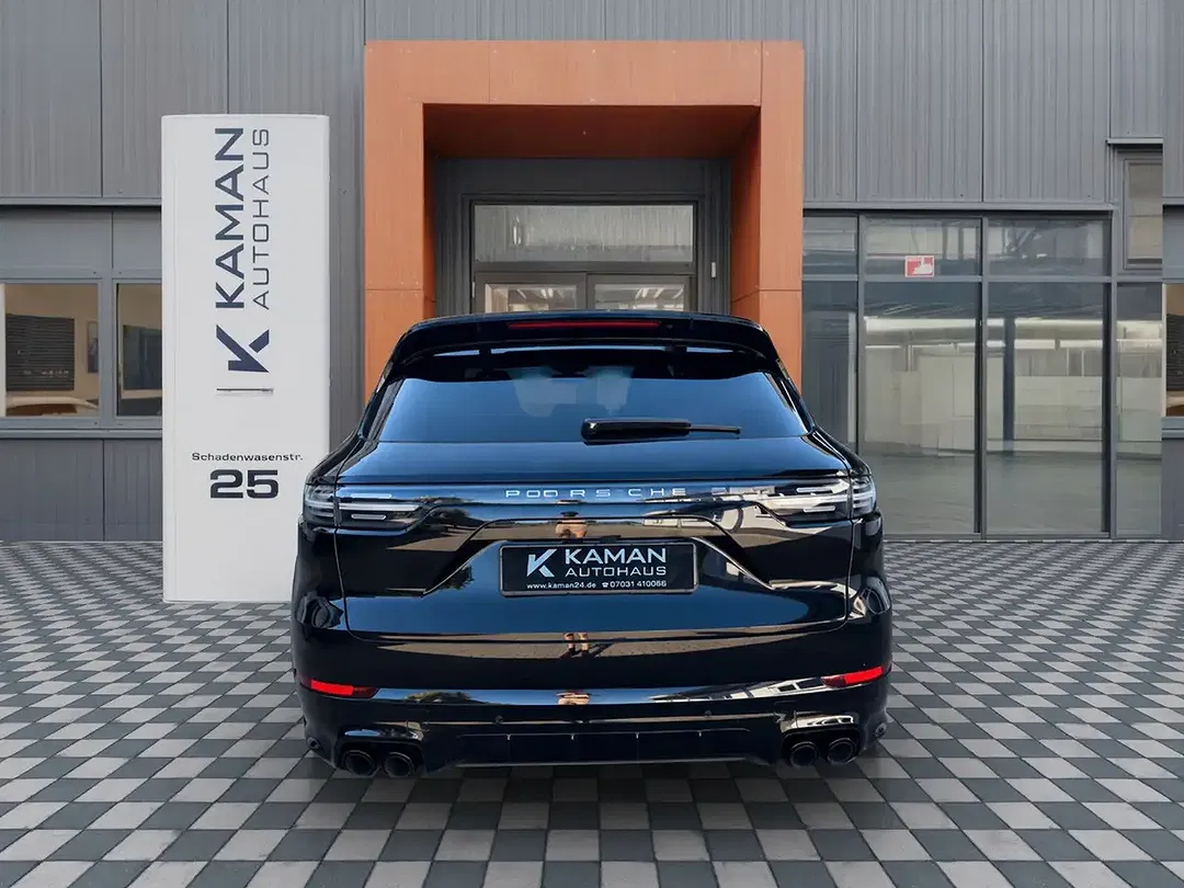 Porsche Cayenne - Thumbnail 14