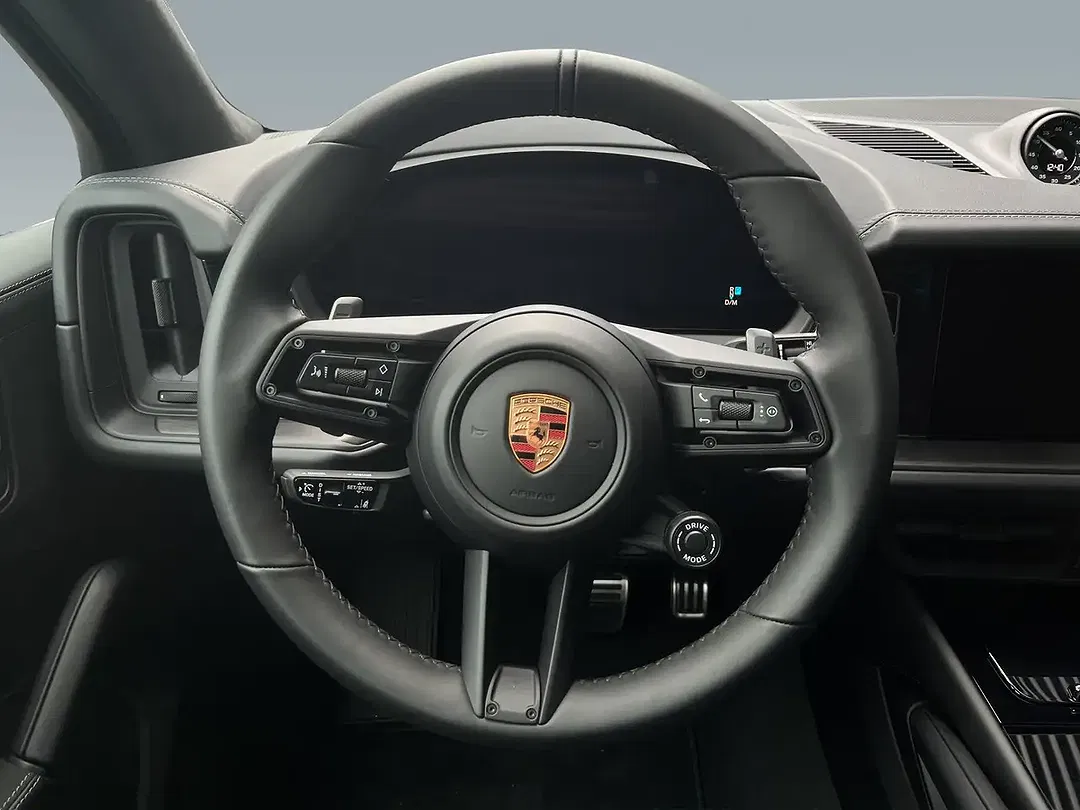 Porsche Cayenne - Thumbnail 10