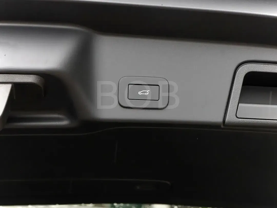 Land Rover Range Rover Evoque - Thumbnail 11