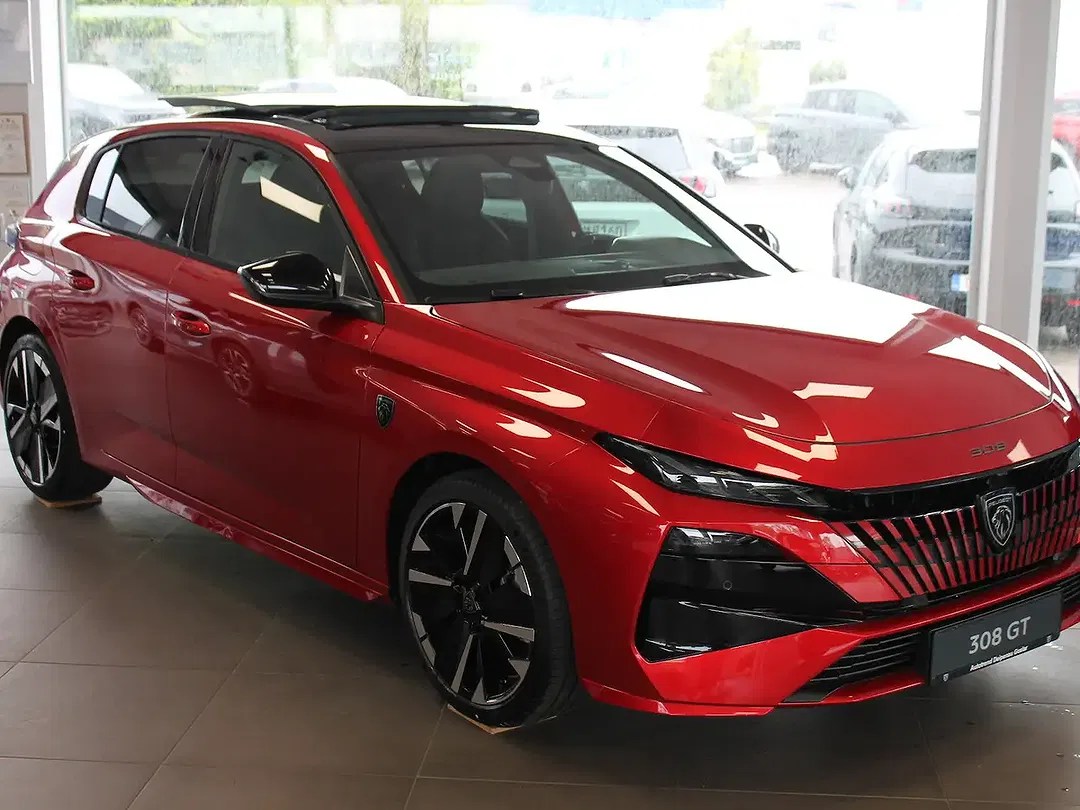 Peugeot 308 - Thumbnail 3