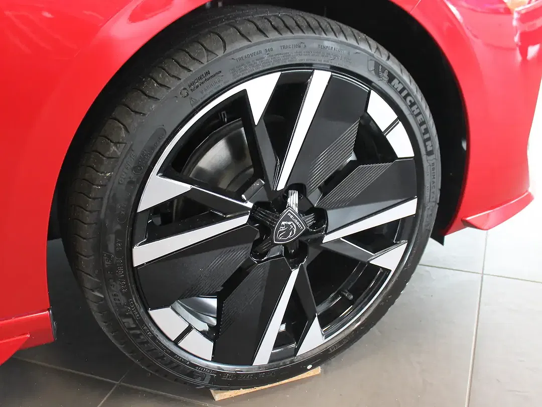 Peugeot 308 - Thumbnail 5