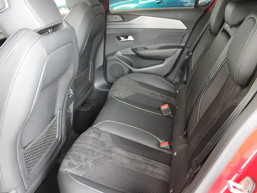 Peugeot 308 - Thumbnail 8
