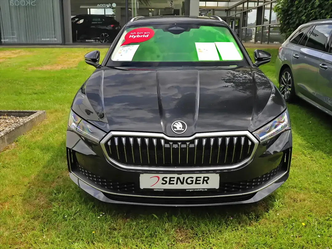 Skoda Superb - Thumbnail 2
