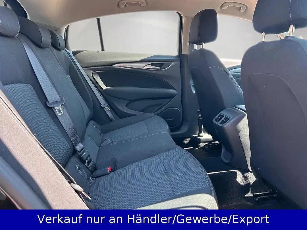 Opel Insignia - Thumbnail 12