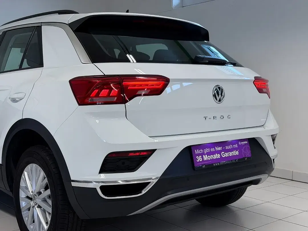 Volkswagen T-Roc - Thumbnail 10