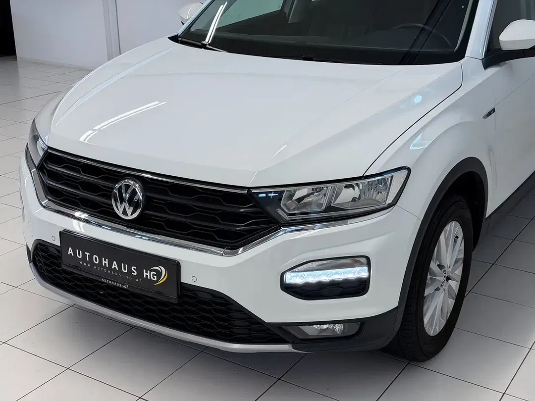 Volkswagen T-Roc - Thumbnail 5