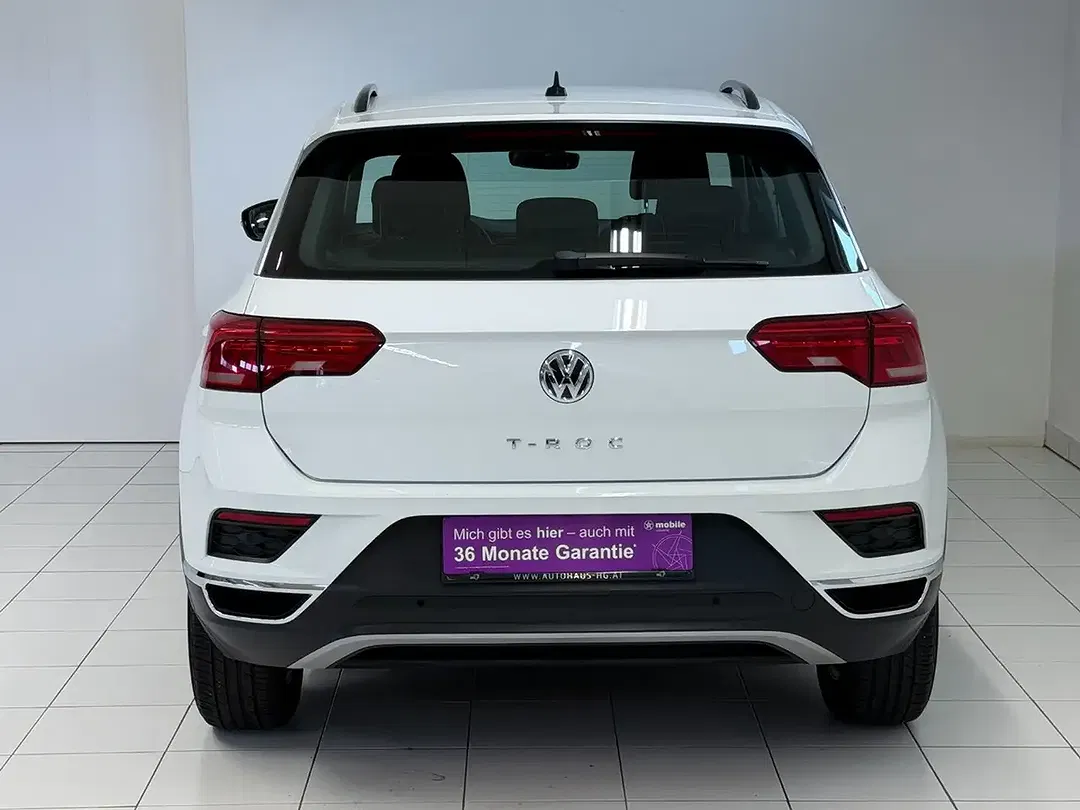 Volkswagen T-Roc - Thumbnail 8