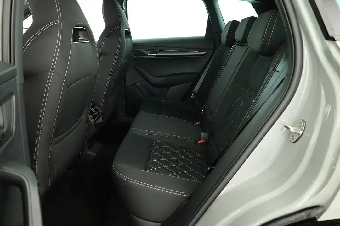 Skoda Karoq - Thumbnail 12