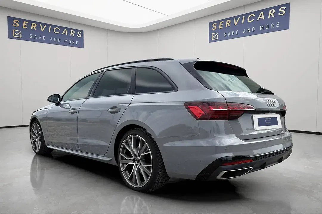 Audi A4 - Thumbnail 4