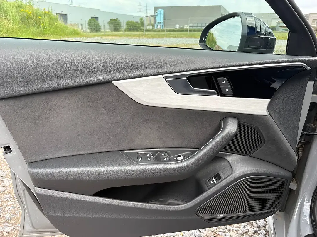 Audi A4 - Thumbnail 9