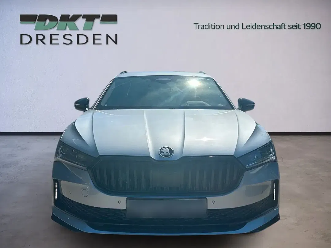 Skoda Superb - Thumbnail 2