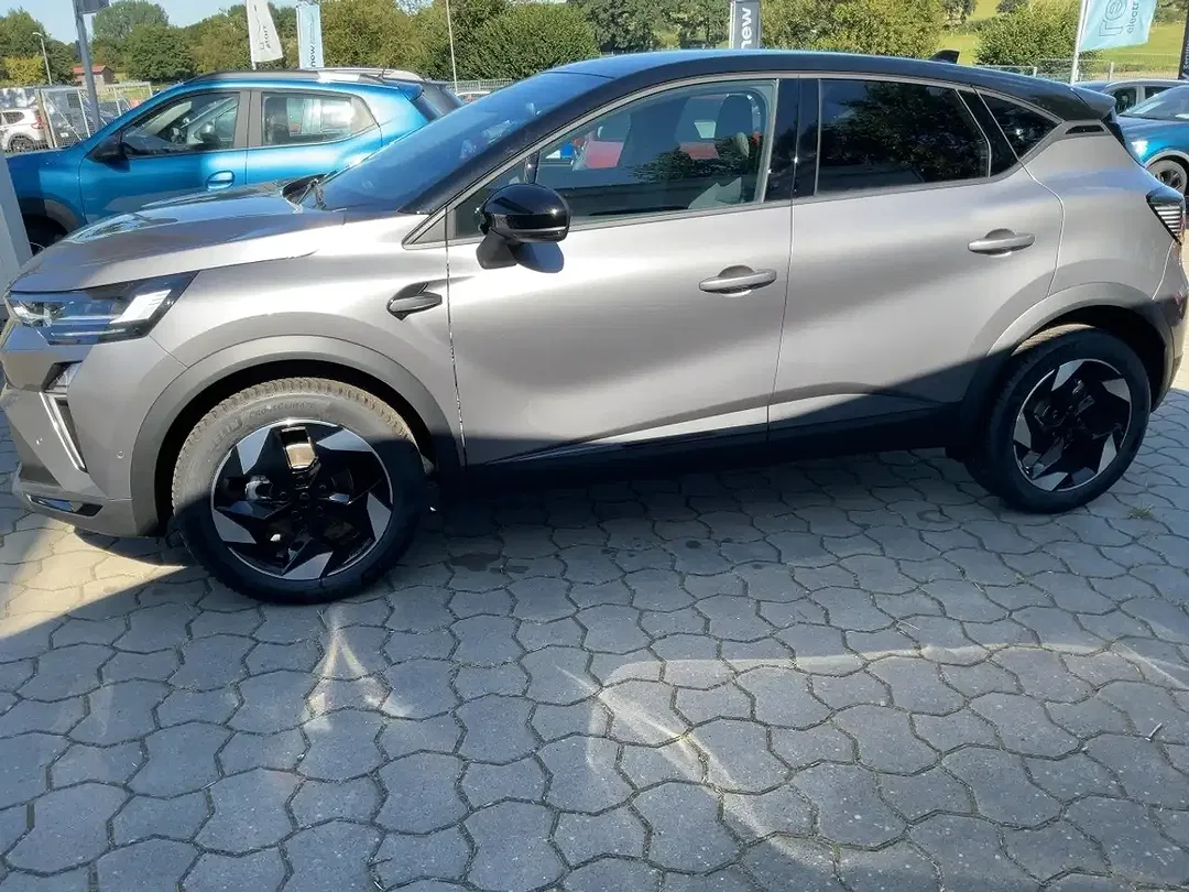 Renault Captur - Thumbnail 2