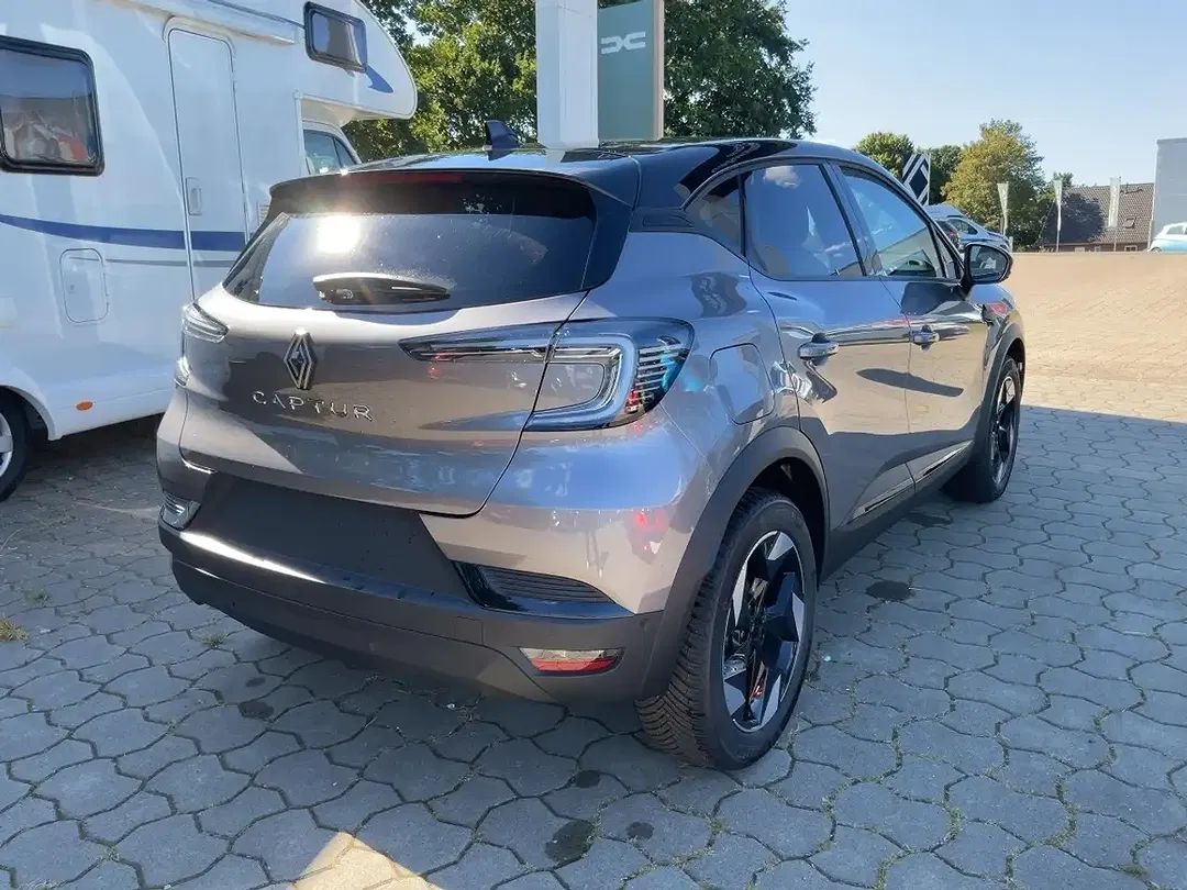 Renault Captur - Thumbnail 4