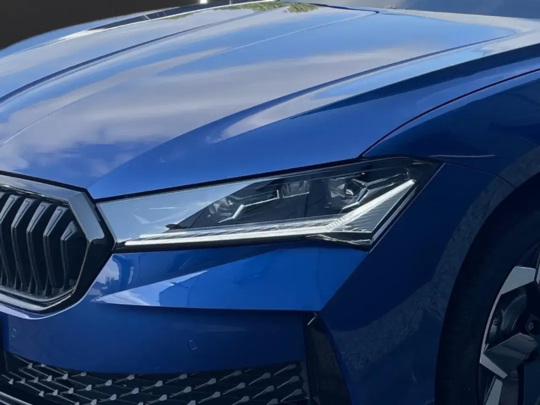 Skoda Superb - Thumbnail 5