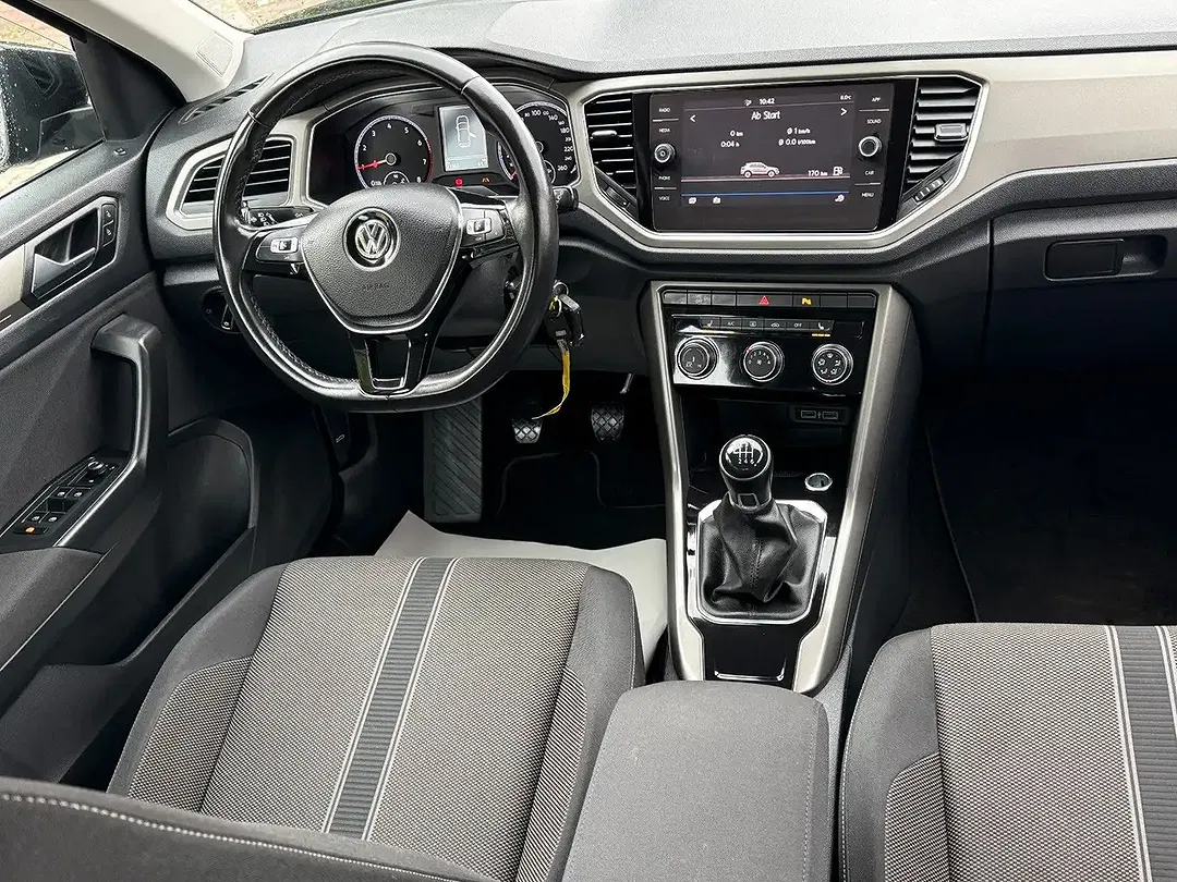 Volkswagen T-Roc - Thumbnail 13