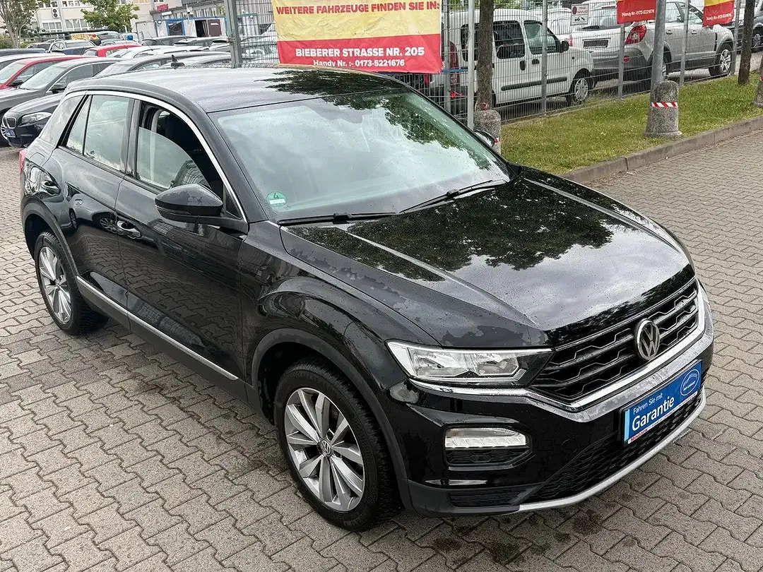 Volkswagen T-Roc - Thumbnail 6