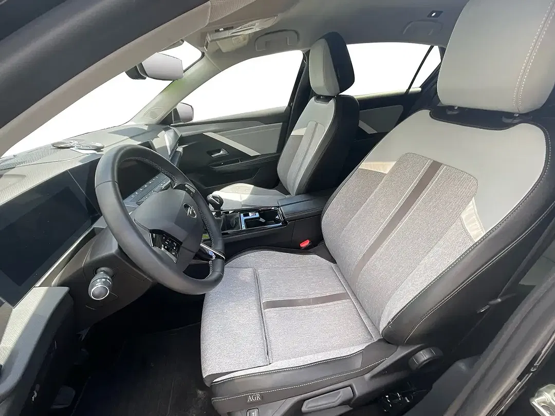Opel Astra - Thumbnail 11
