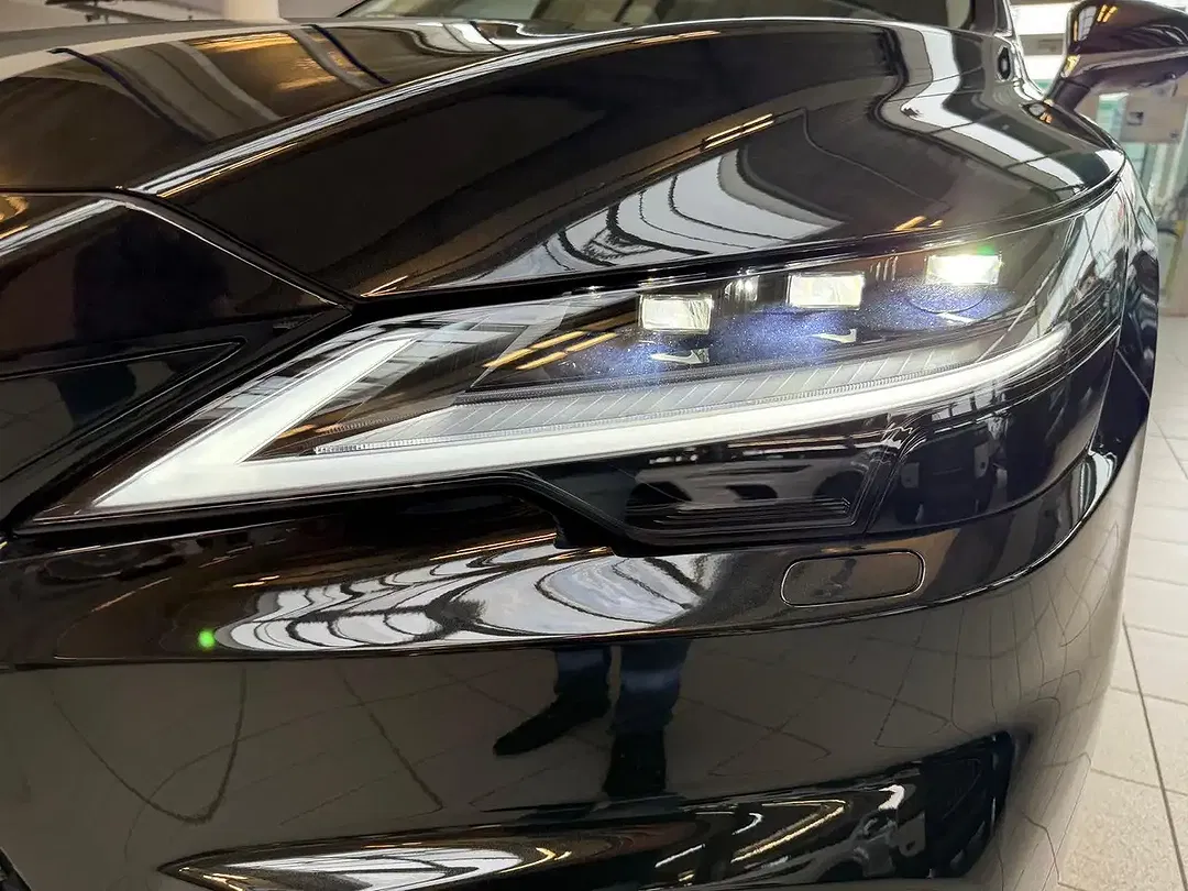 Lexus RX 450h - Thumbnail 5
