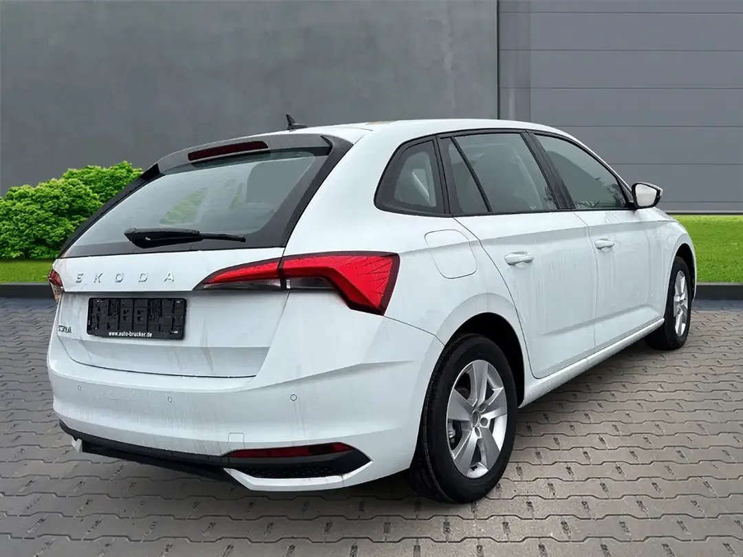 Skoda Scala - Thumbnail 4