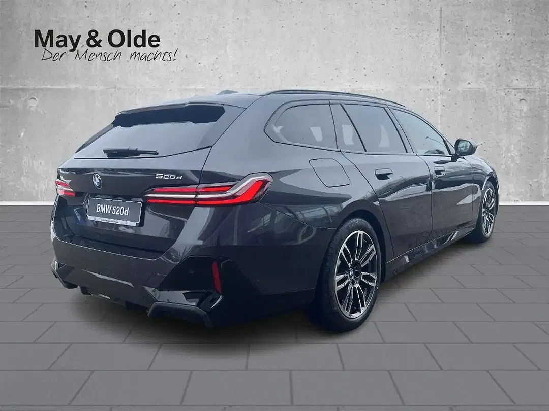 BMW 520 - Thumbnail 3