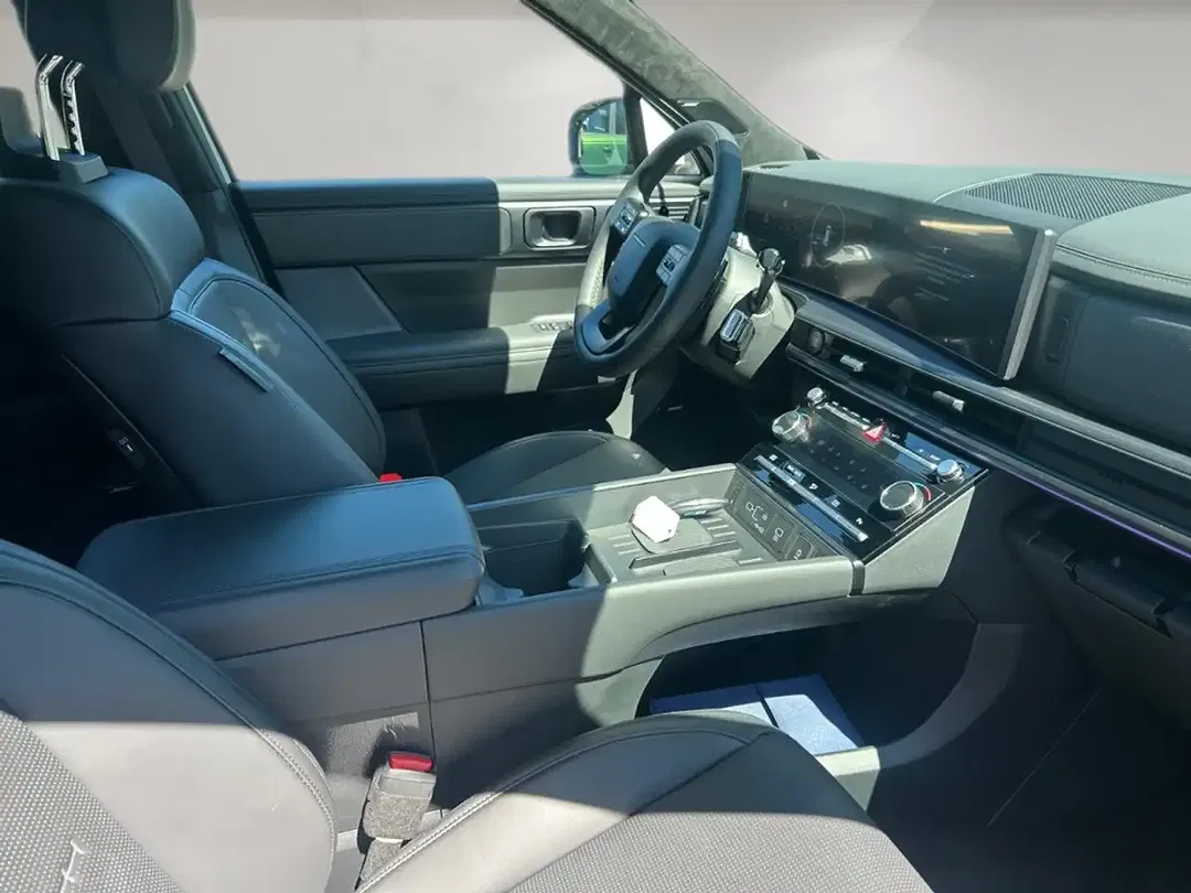 Hyundai SANTA FE - Thumbnail 14