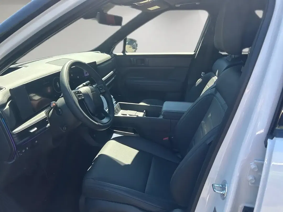 Hyundai SANTA FE - Thumbnail 7