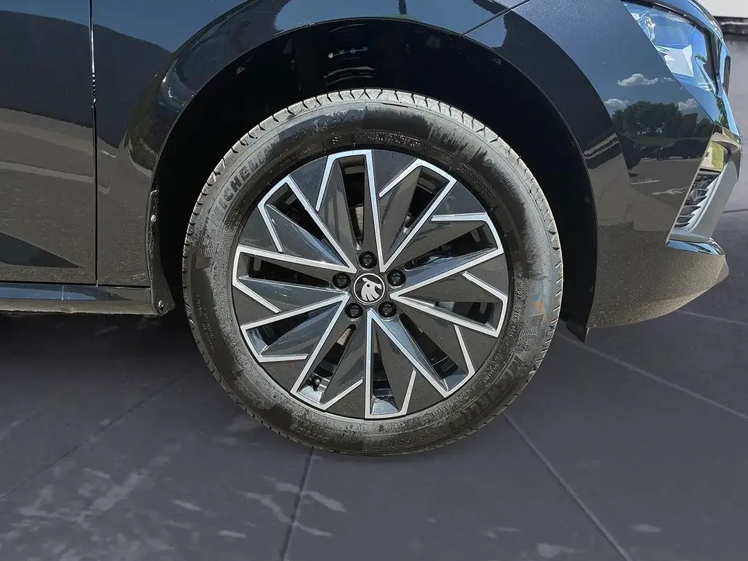 Skoda Kamiq - Thumbnail 9