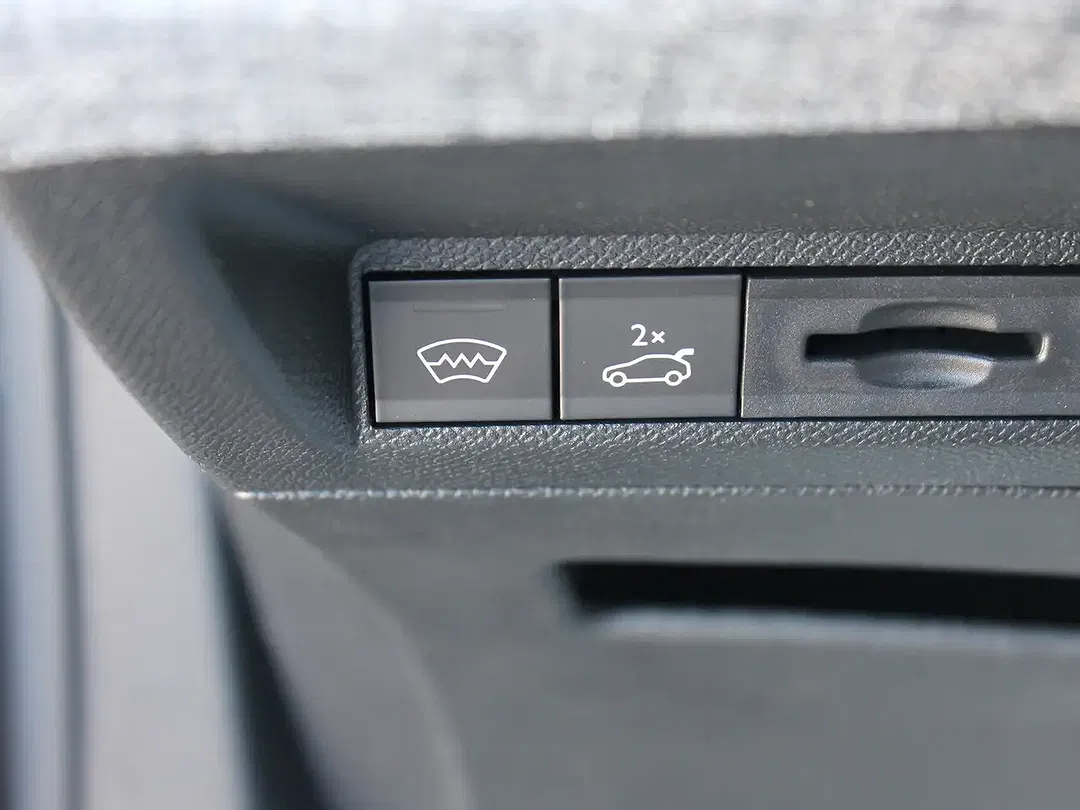 Peugeot 3008 - Thumbnail 11