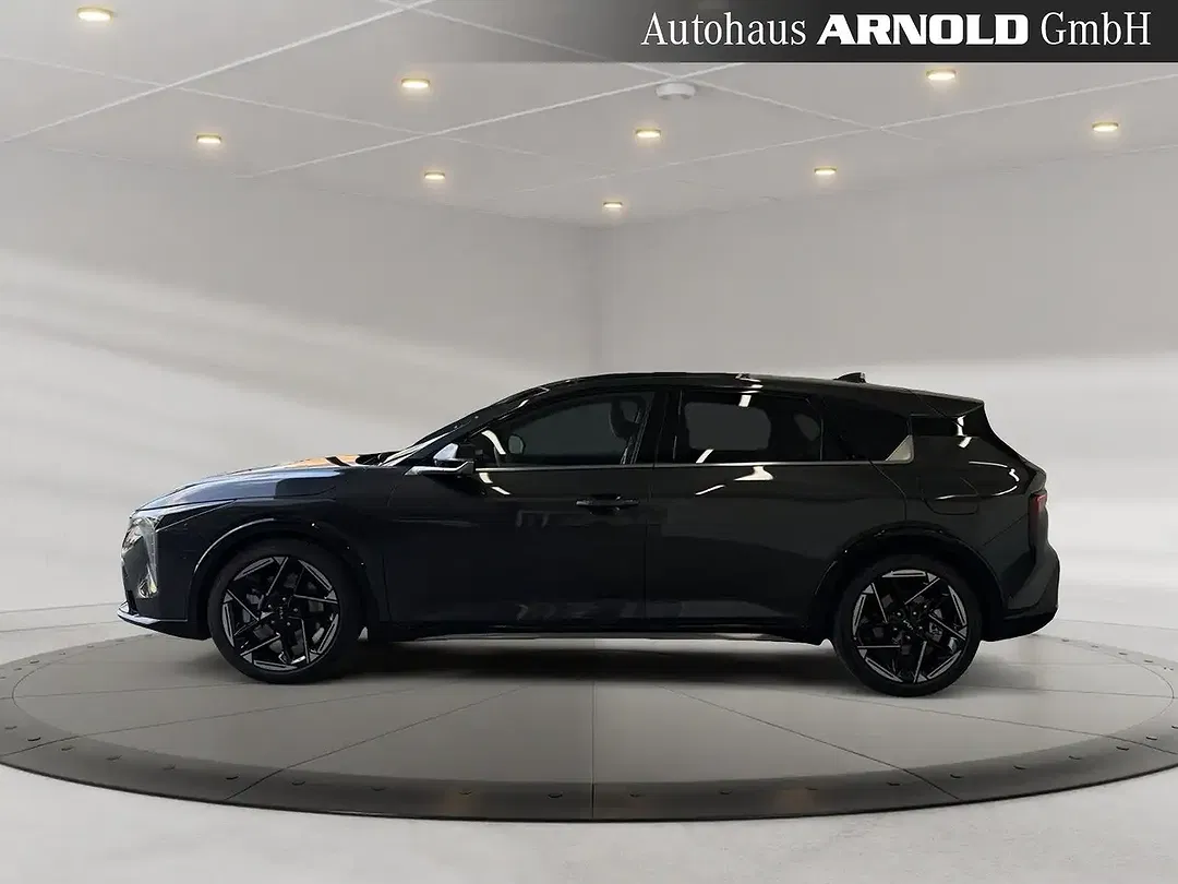 Kia K4 - Thumbnail 2