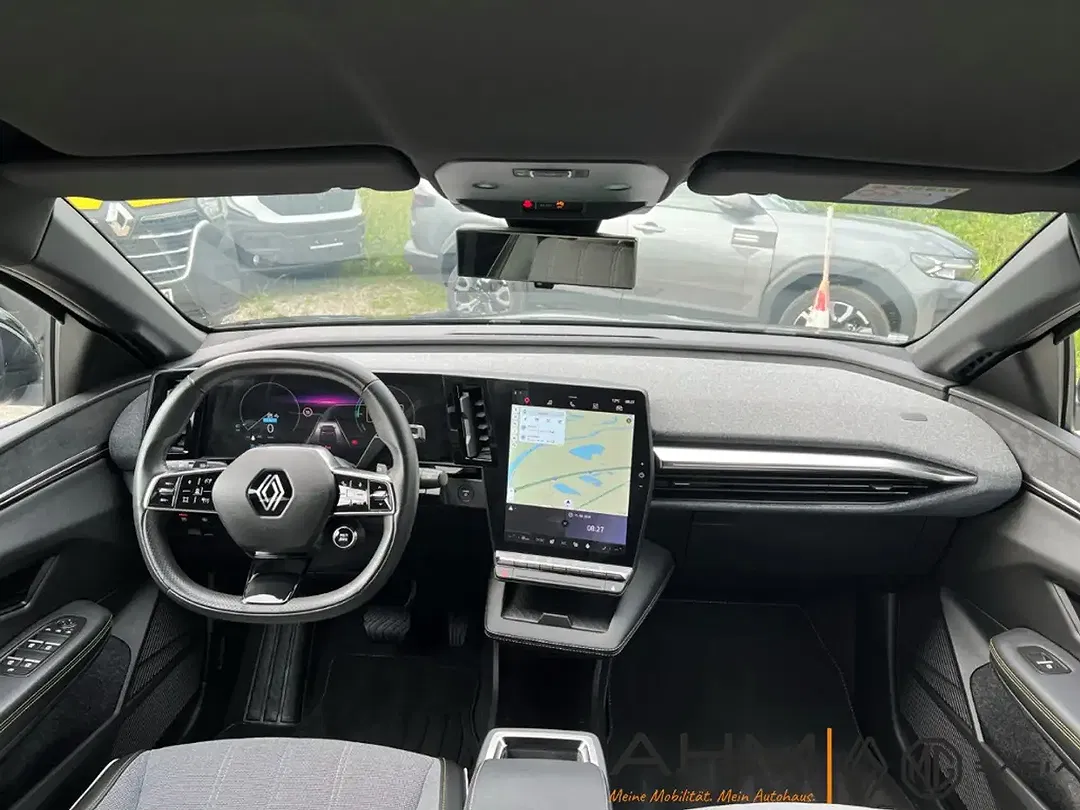 Renault Megane E-Tech - Thumbnail 13