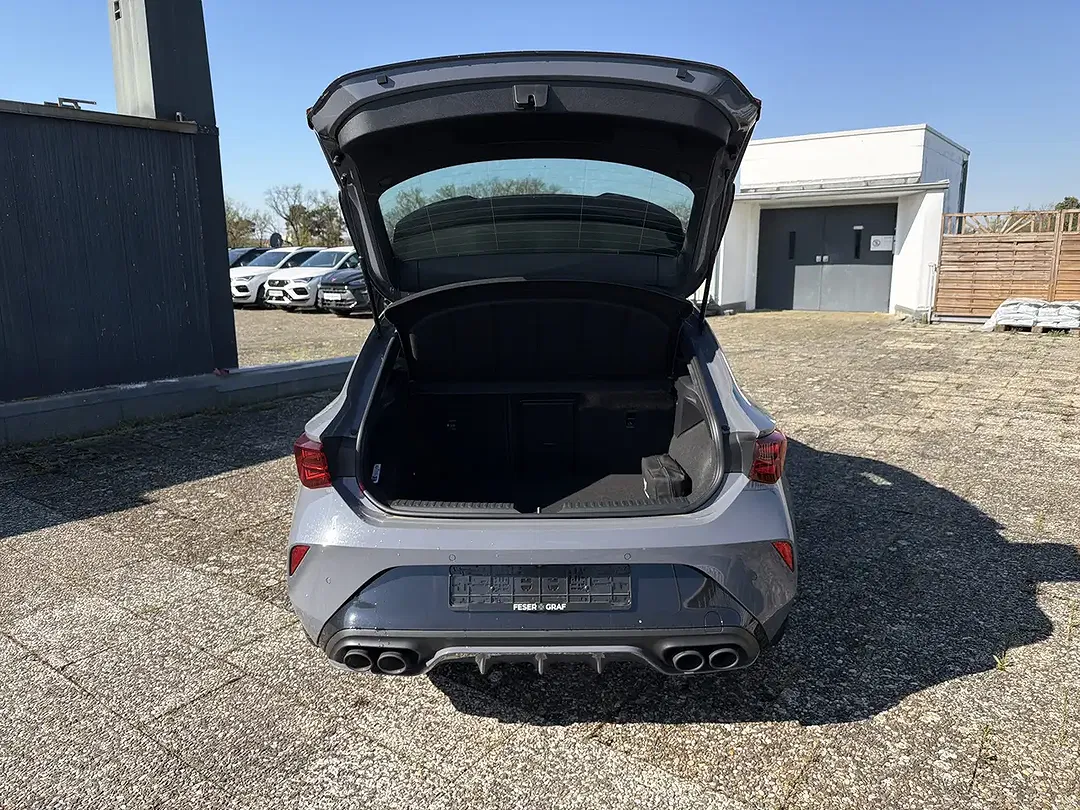 CUPRA Leon - Thumbnail 7