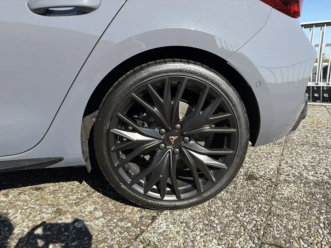 CUPRA Leon - Thumbnail 8