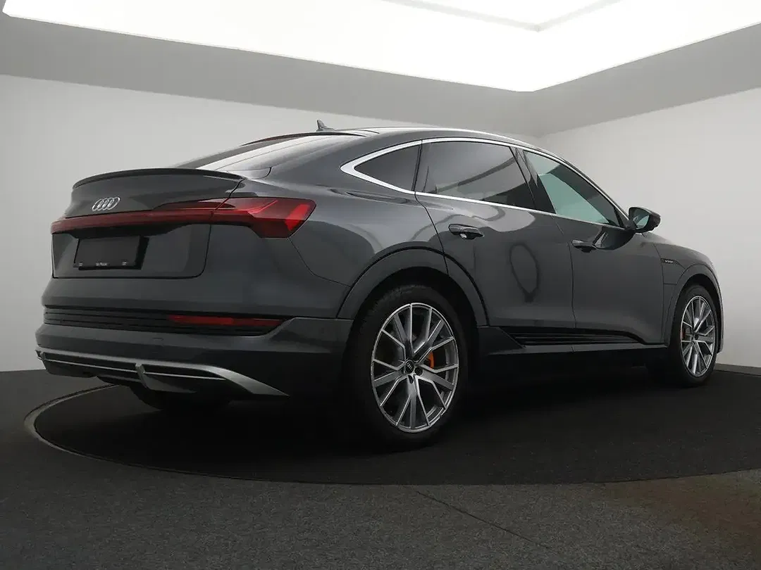 Audi e-tron - Thumbnail 2