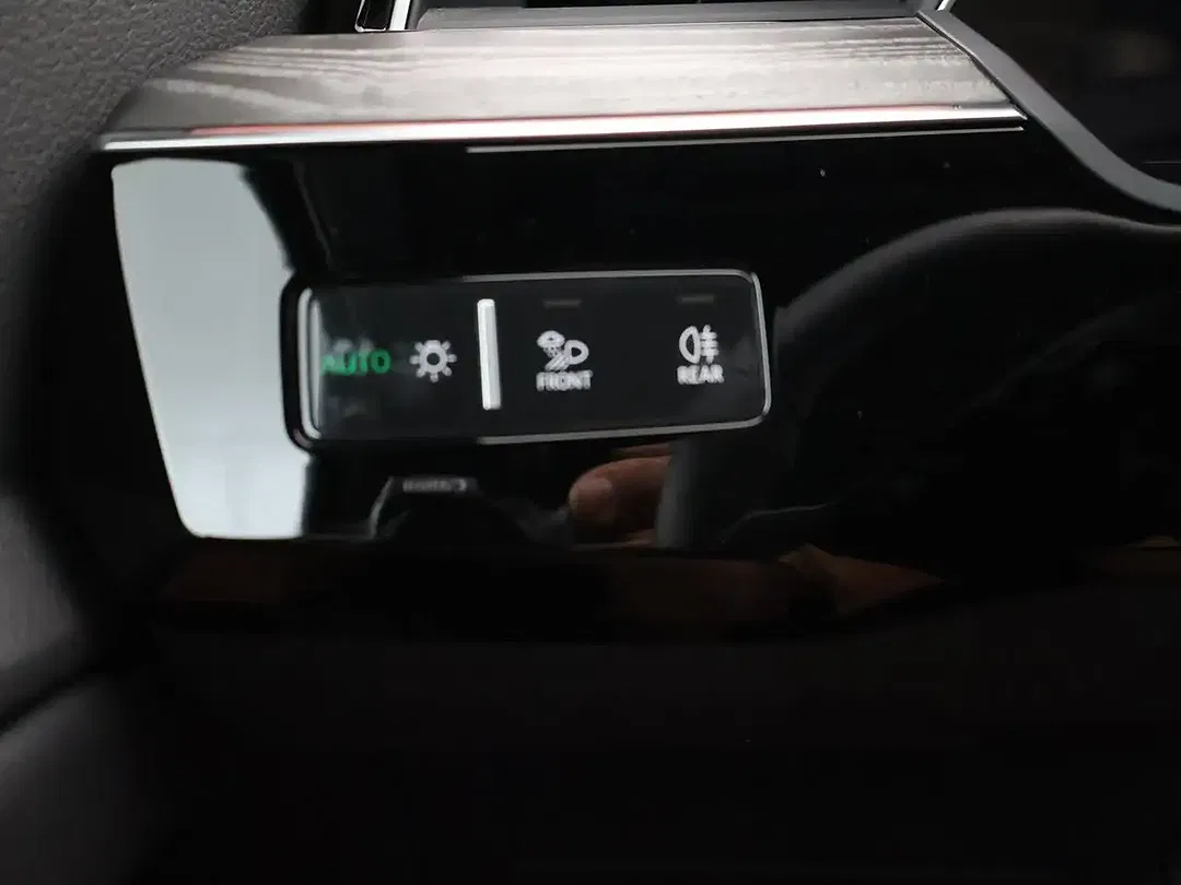 Audi e-tron - Thumbnail 7