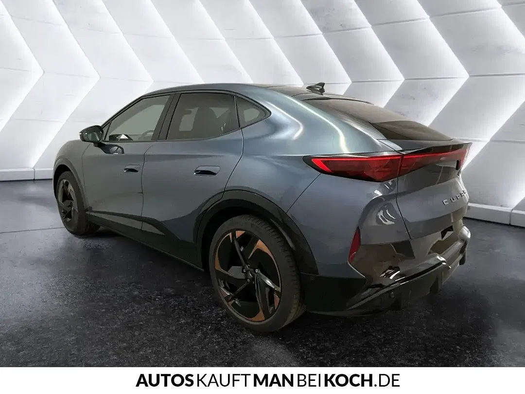 CUPRA Tavascan - Thumbnail 2
