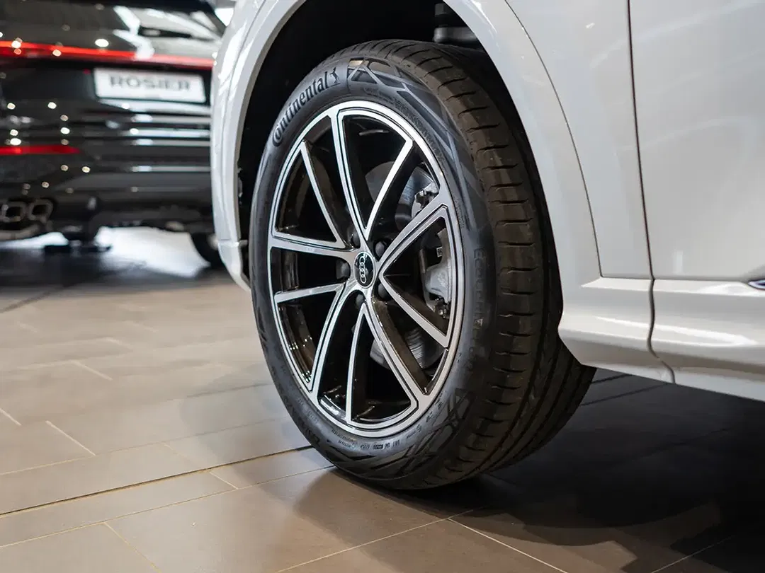 Audi Q5 - Thumbnail 5