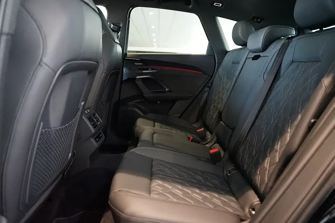Audi SQ5 - Thumbnail 11