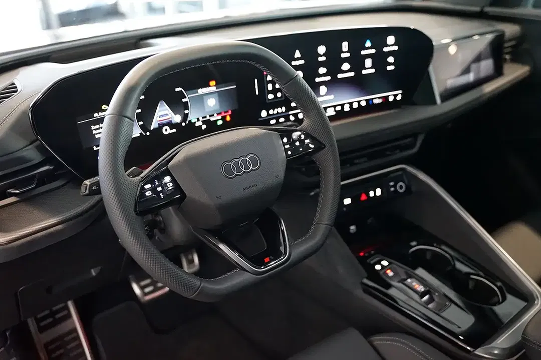 Audi SQ5 - Thumbnail 12
