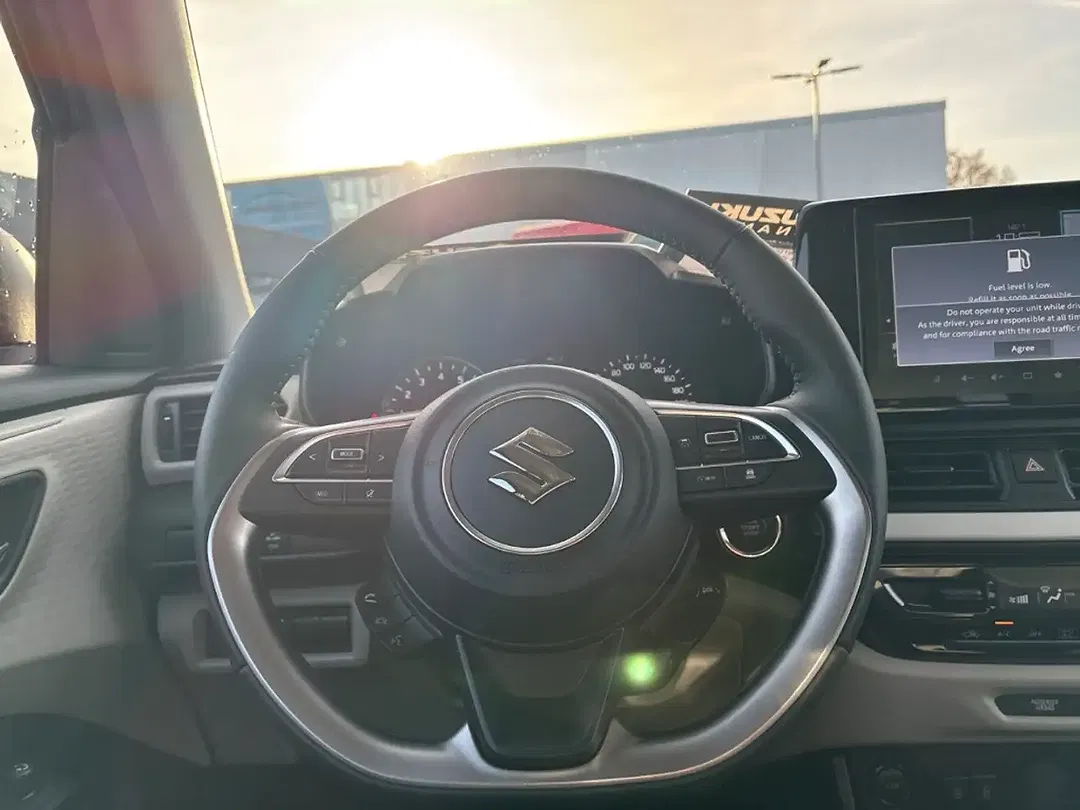 Suzuki Swift - Thumbnail 14