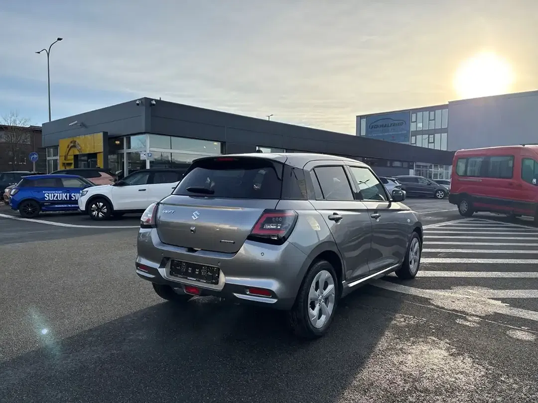 Suzuki Swift - Thumbnail 5
