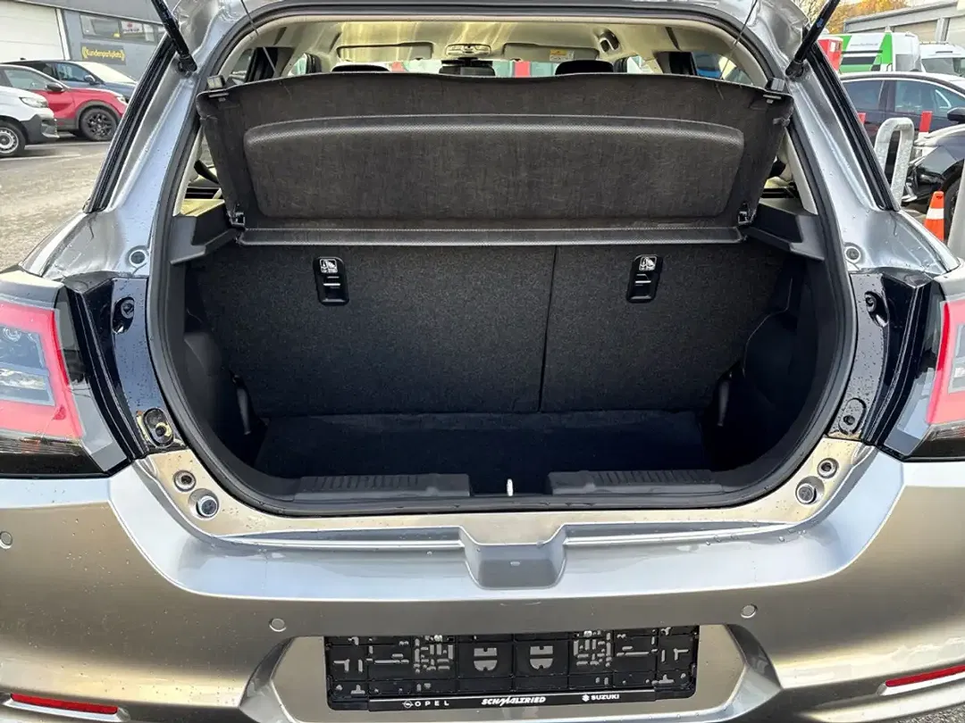Suzuki Swift - Thumbnail 8
