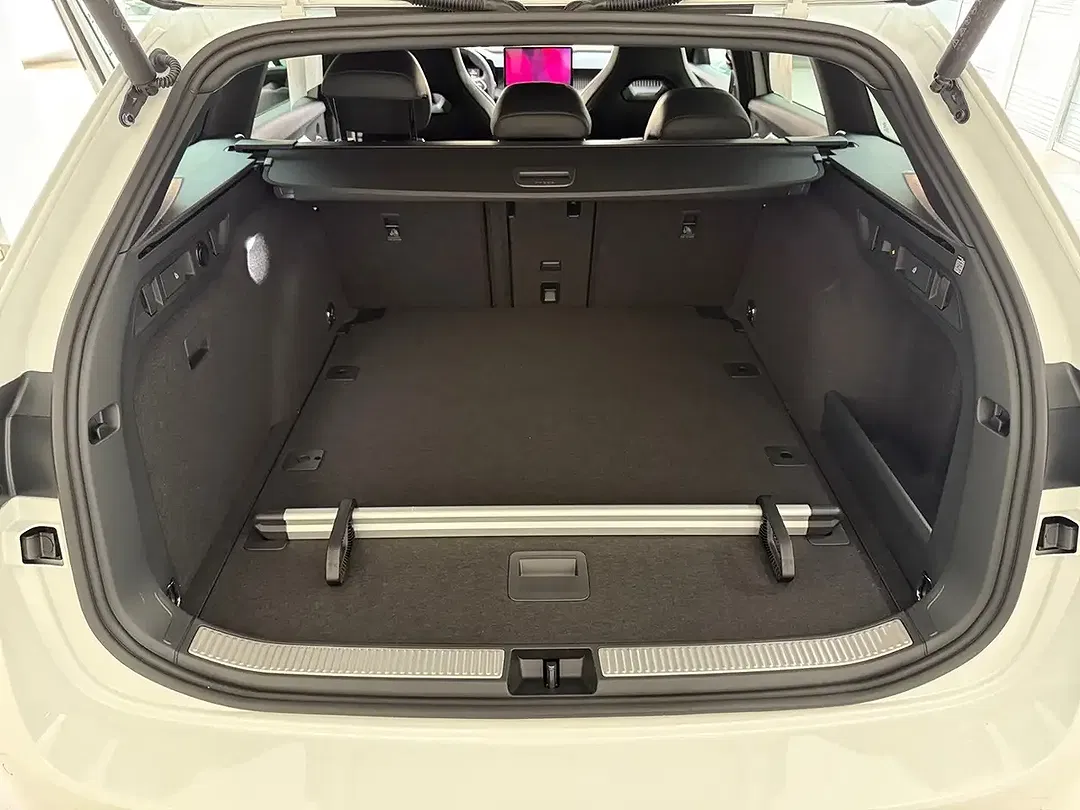 Skoda Superb - Thumbnail 13