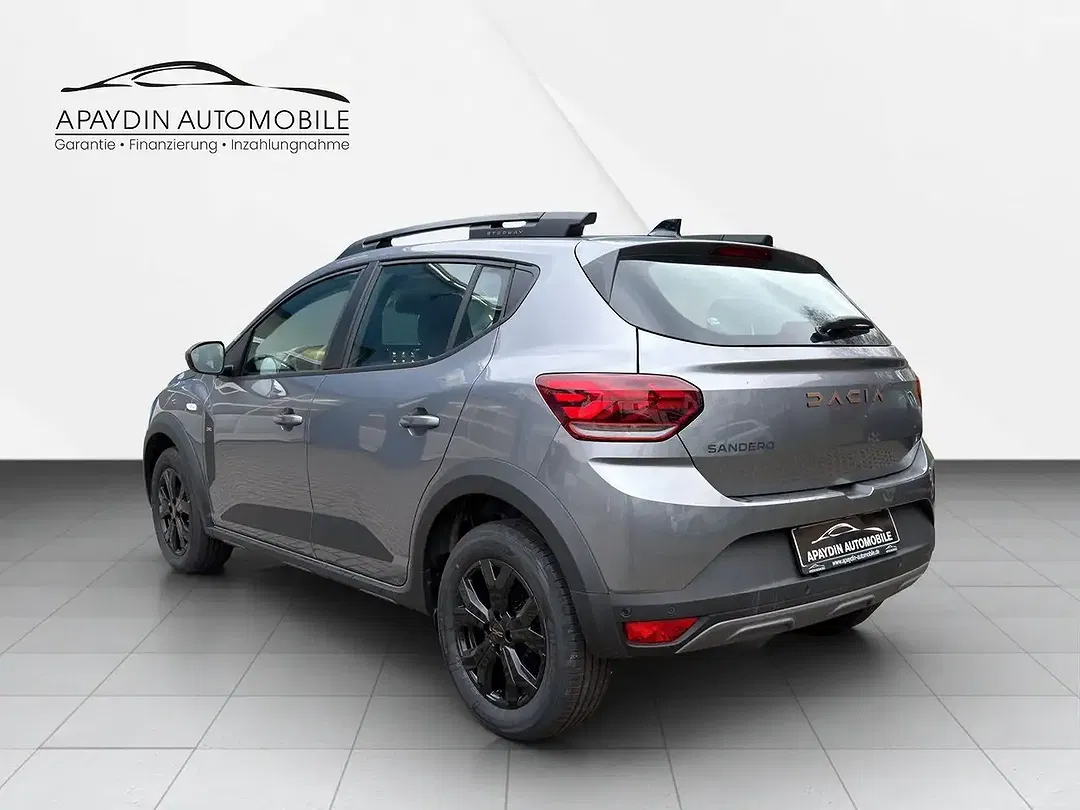 Dacia Sandero - Thumbnail 3
