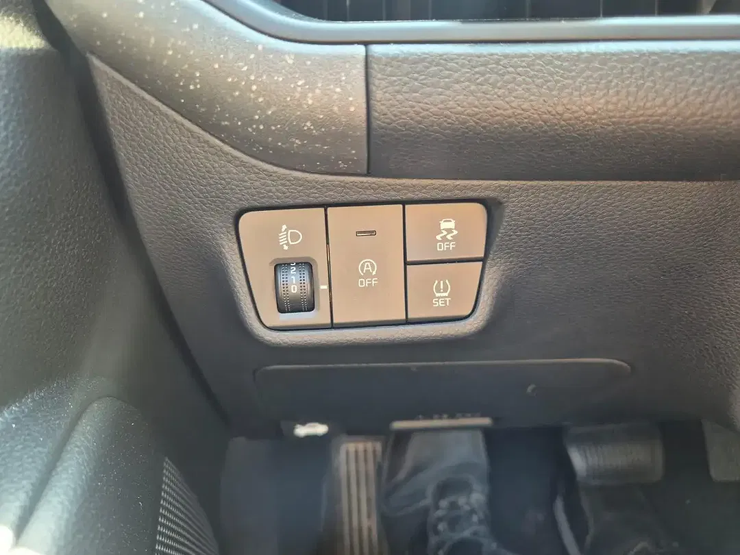 Kia Stonic - Thumbnail 14