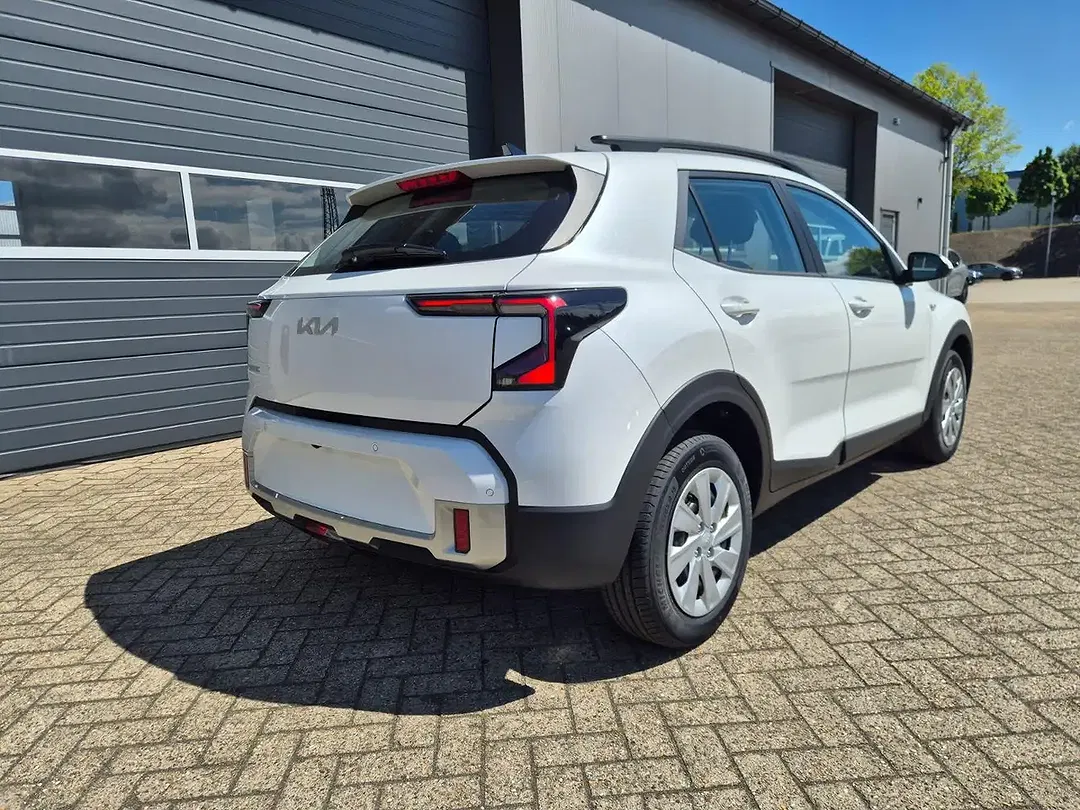 Kia Stonic - Thumbnail 5